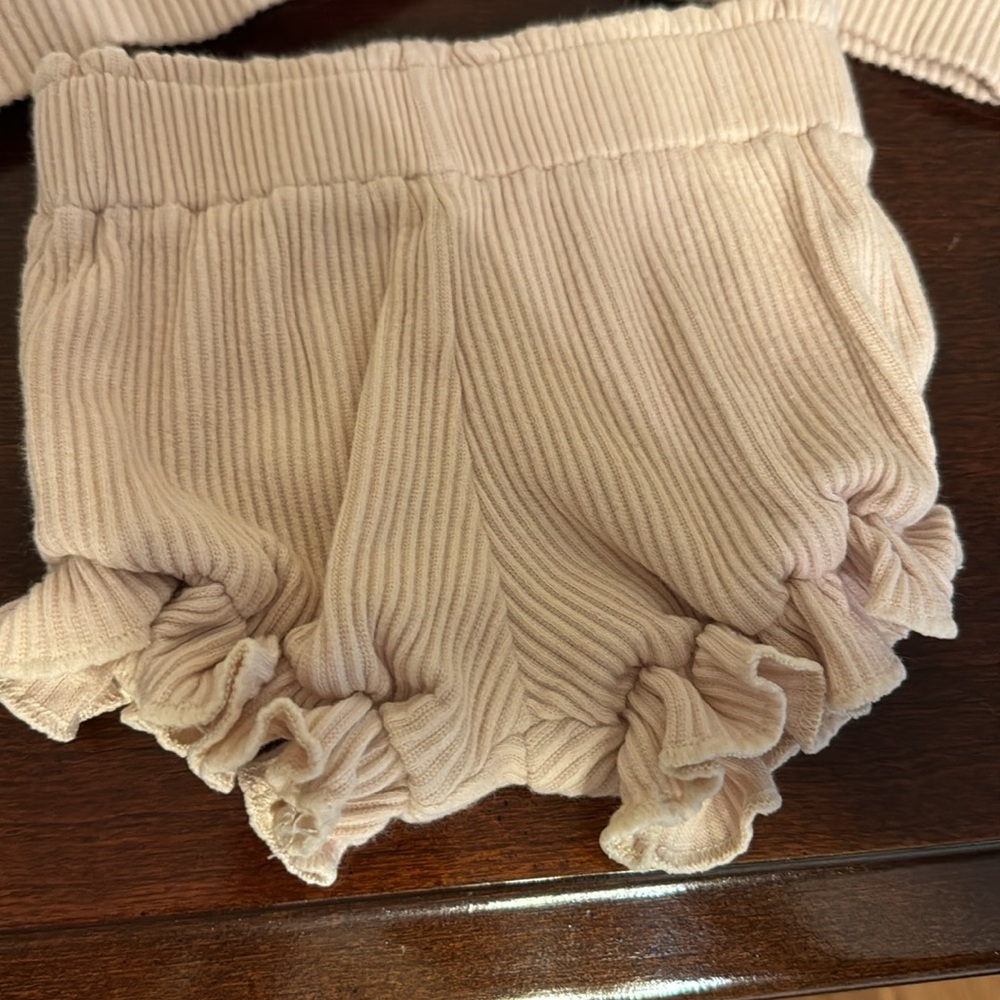 2 piece set - Picture 3 of 3